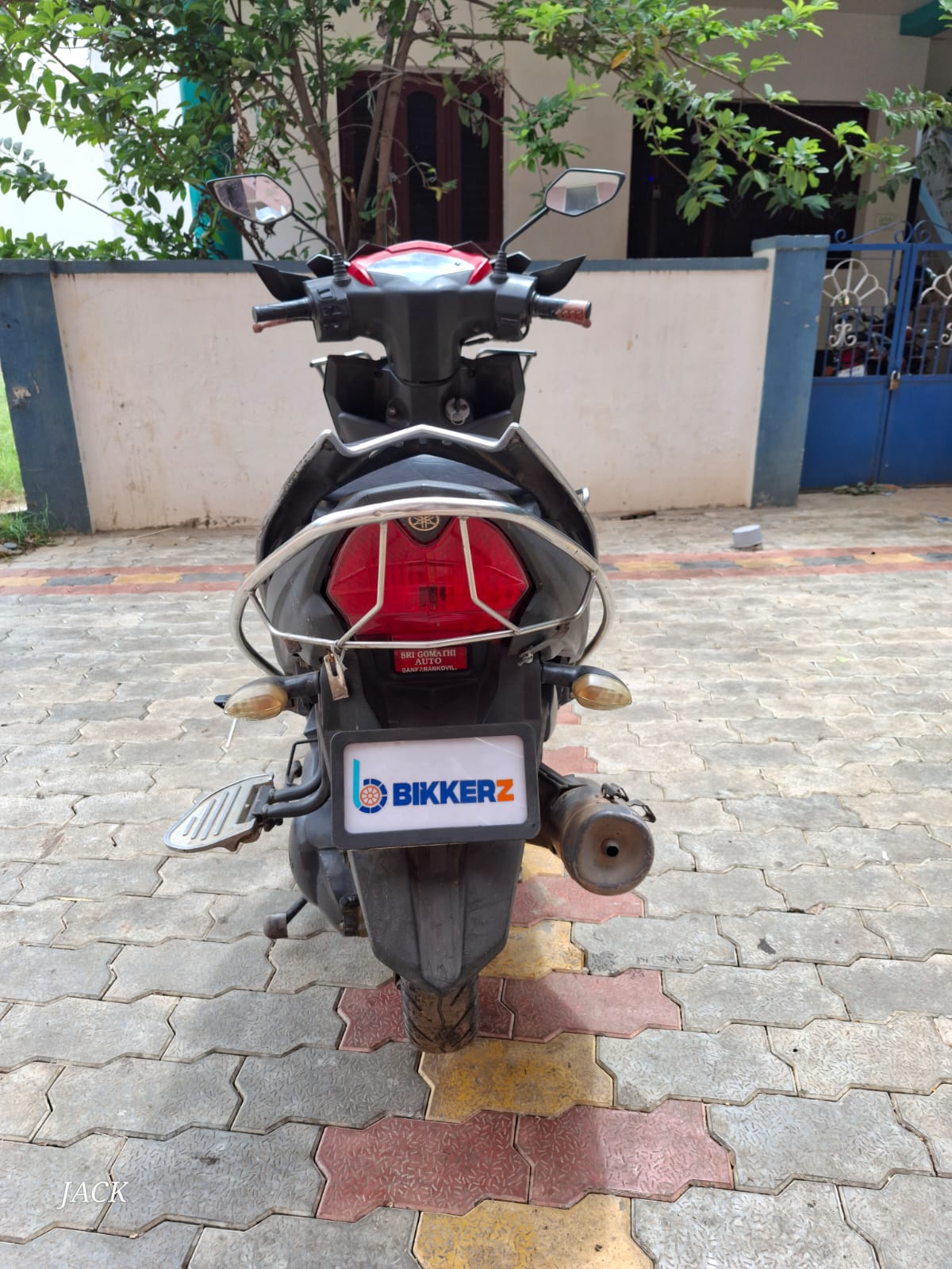 Yamaha RayZR 125 Fi