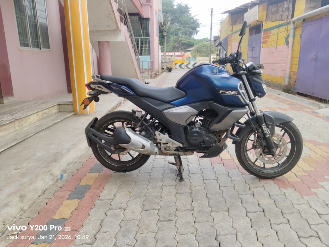 Yamaha FZ FI