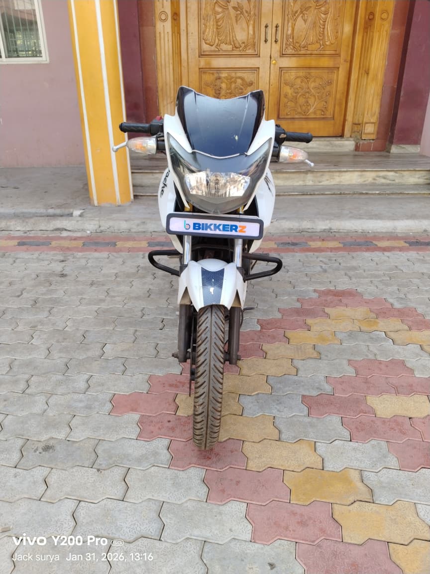 TVS Apache RTR 160 4V