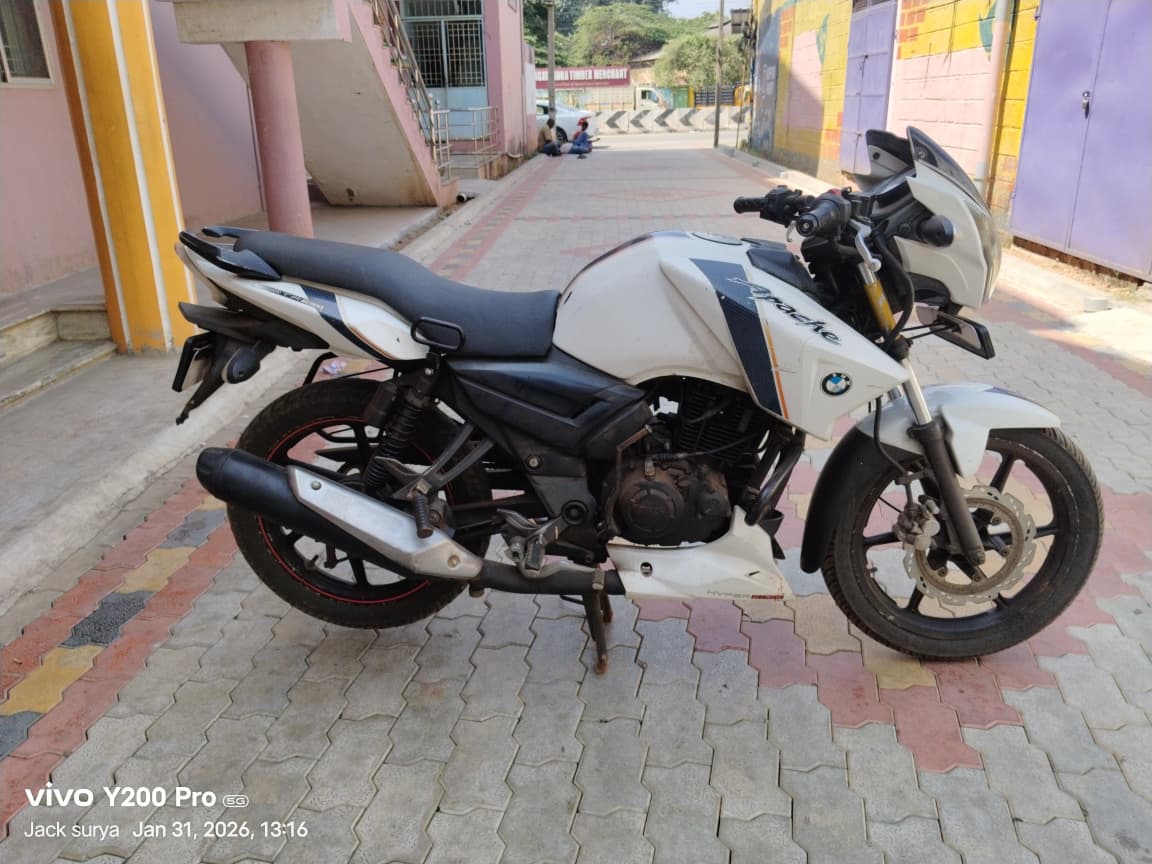 TVS Apache RTR 160 4V