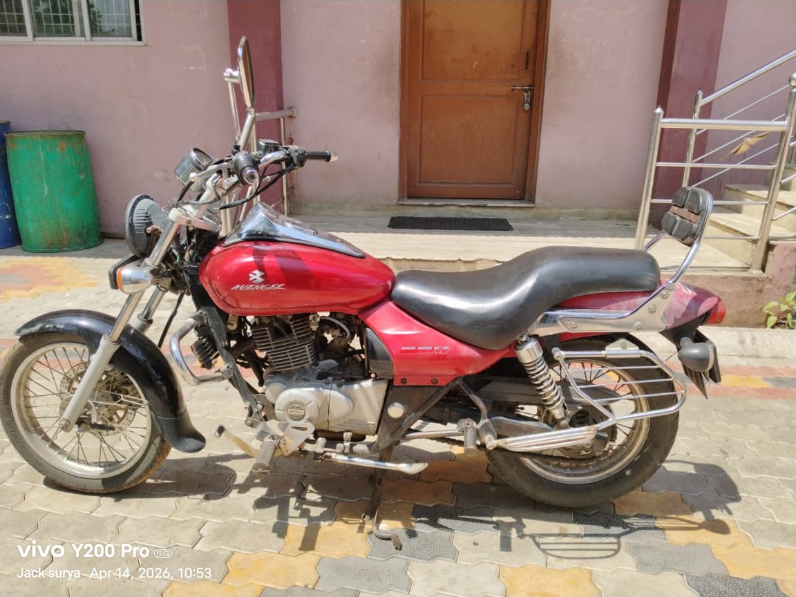 Bajaj Avenger Street 160
