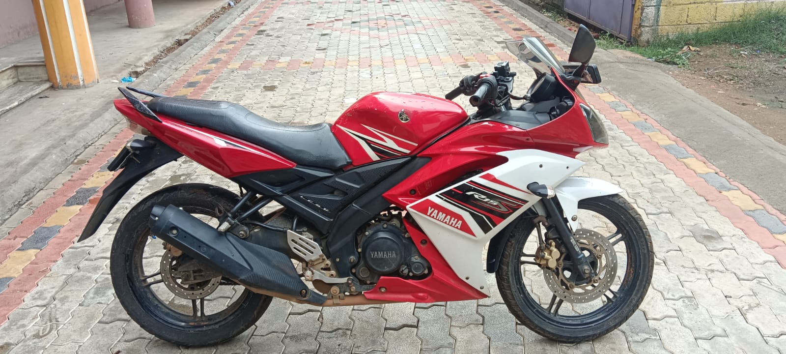 Yamaha Yzf R1