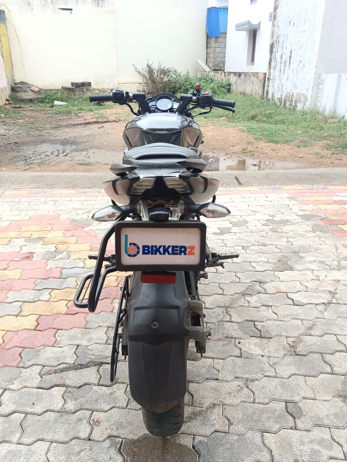 Bajaj Pulsar N160
