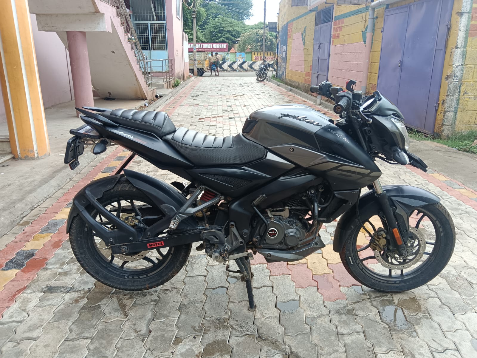 Bajaj Pulsar N160