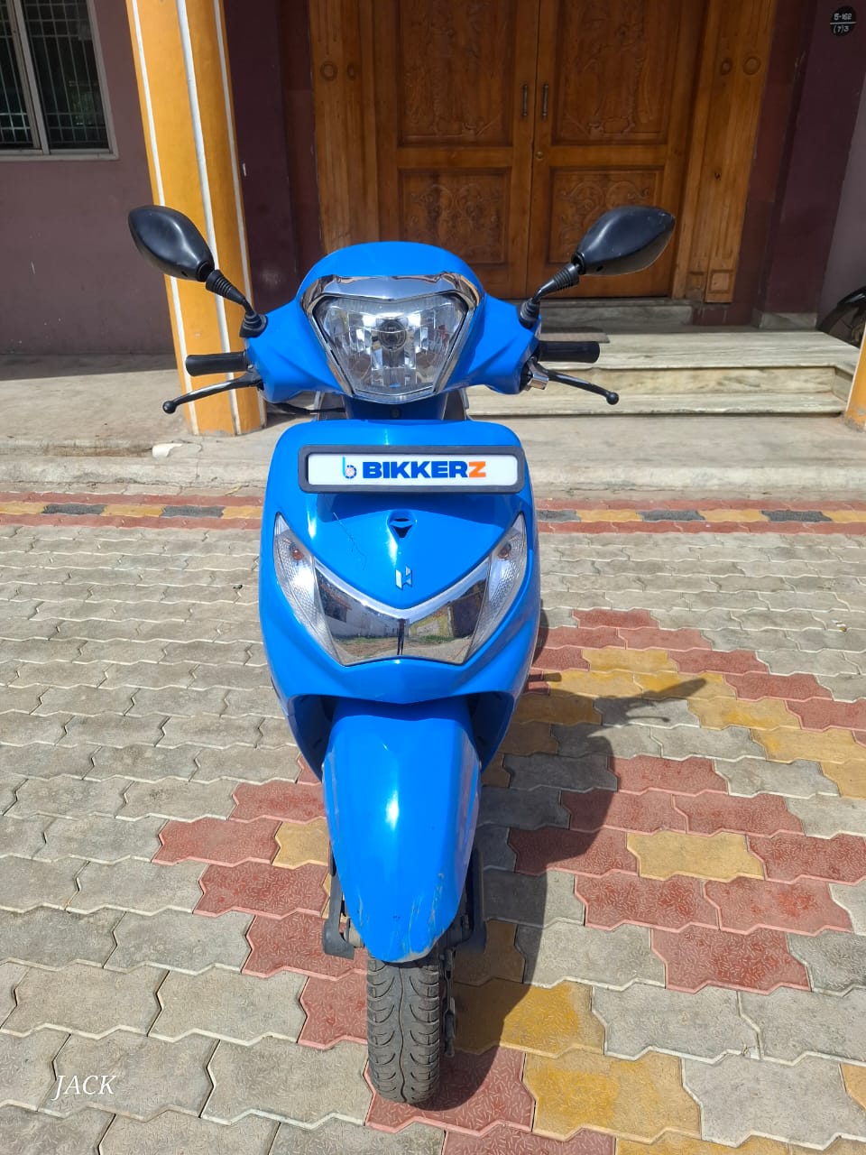 Hero Pleasure +