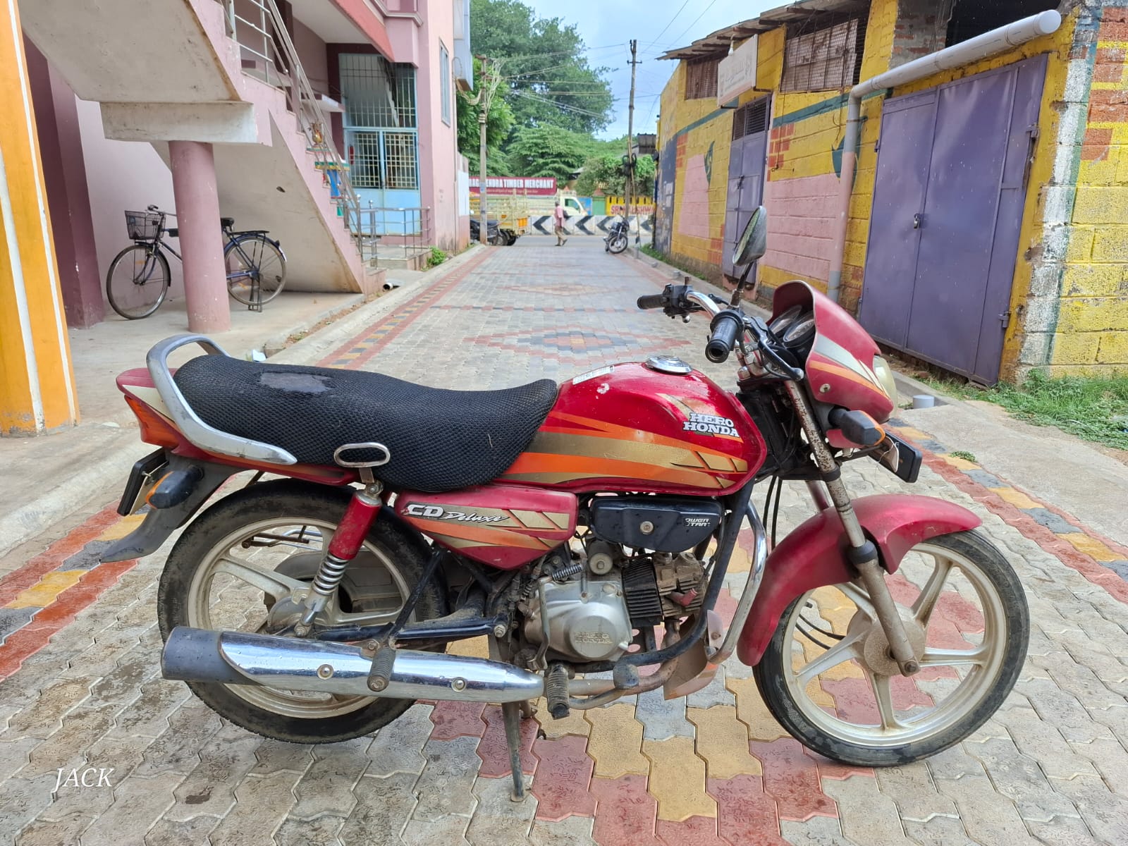Hero HF Deluxe
