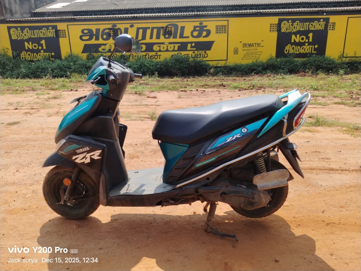 Yamaha RayZR 125 Fi