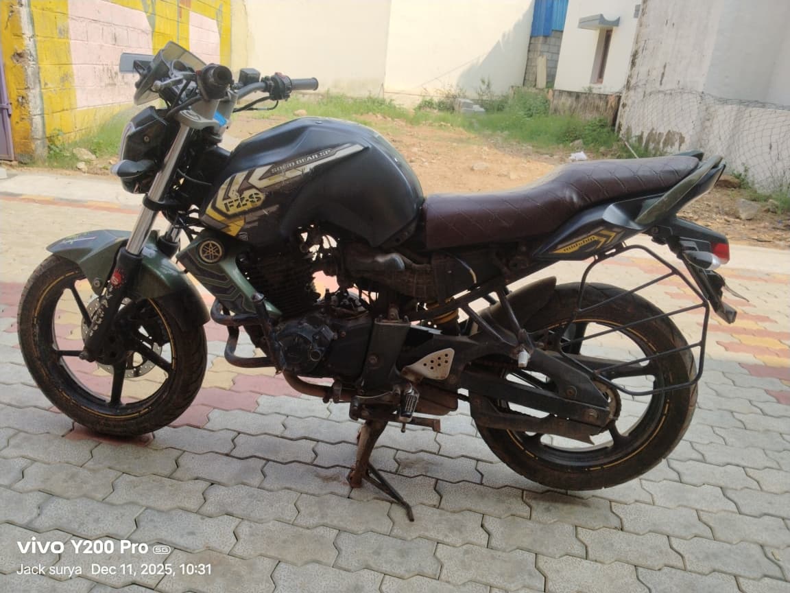 Yamaha FZ FI