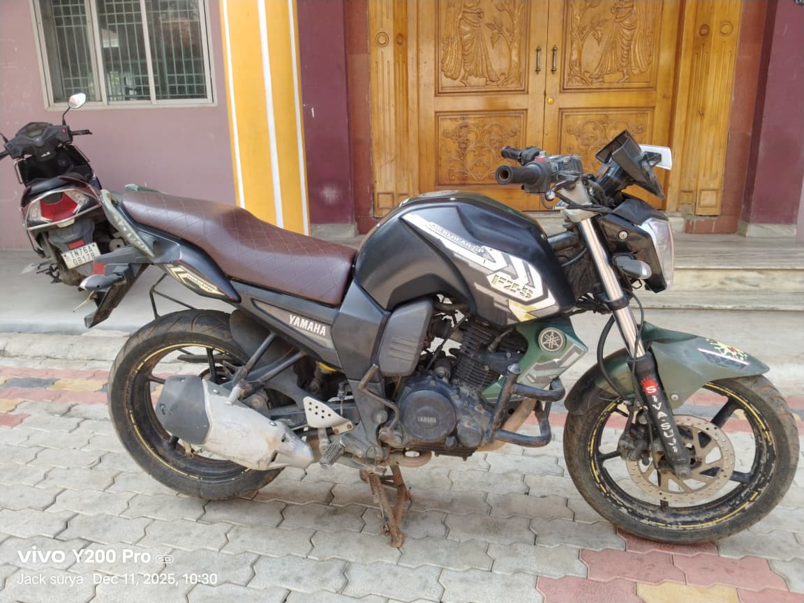 Yamaha FZ FI